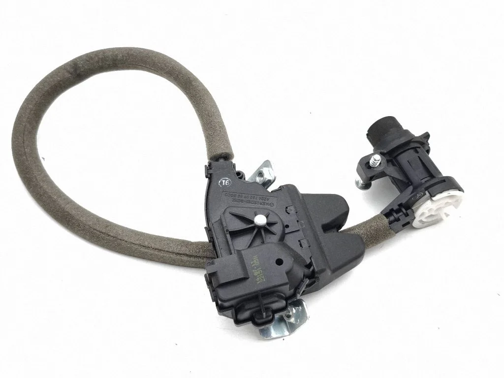Tailgate/trunk/boot lock/catch/latch A2047500185