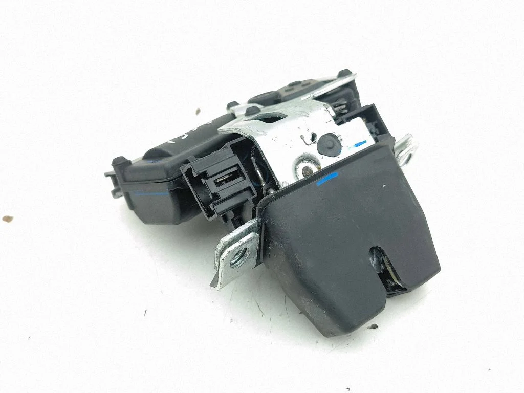 Tailgate/trunk/boot lock/catch/latch 4825598