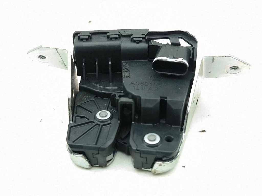 Tailgate/trunk/boot lock/catch/latch A0997400400
