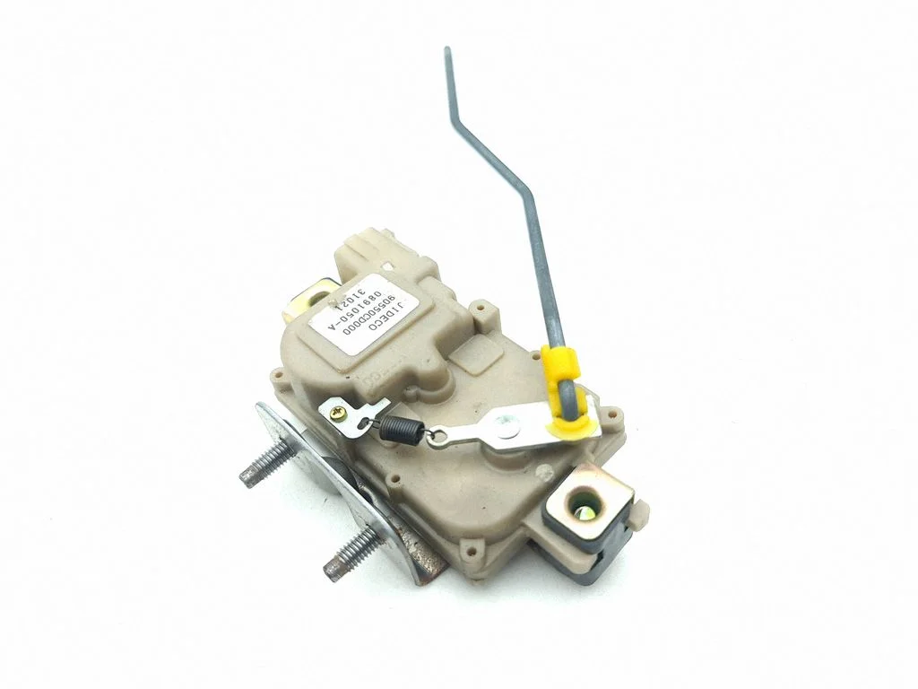 Zamek klapy bagażnika 90550CD000