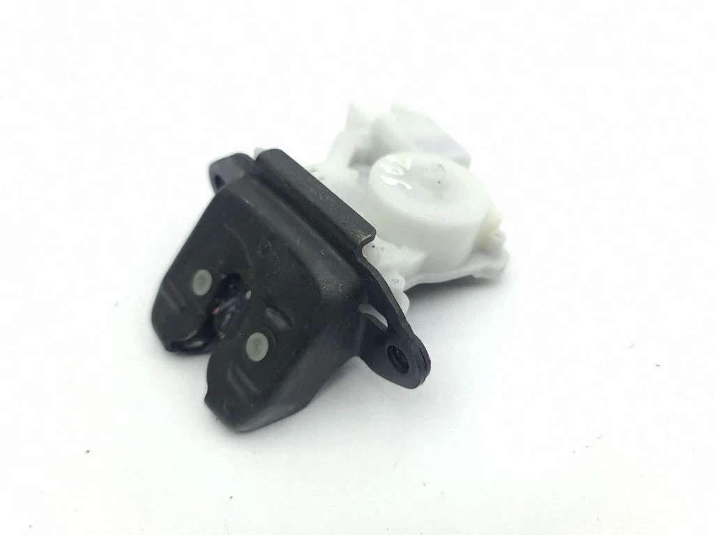 Tailgate/trunk/boot lock/catch/latch