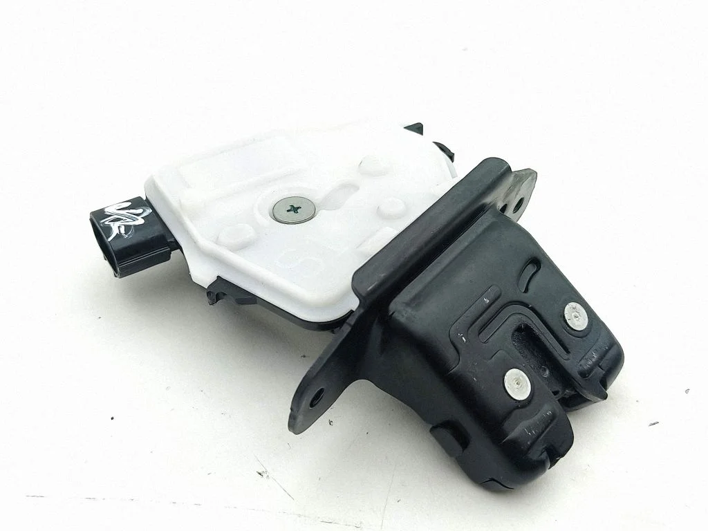 Tailgate/trunk/boot lock/catch/latch