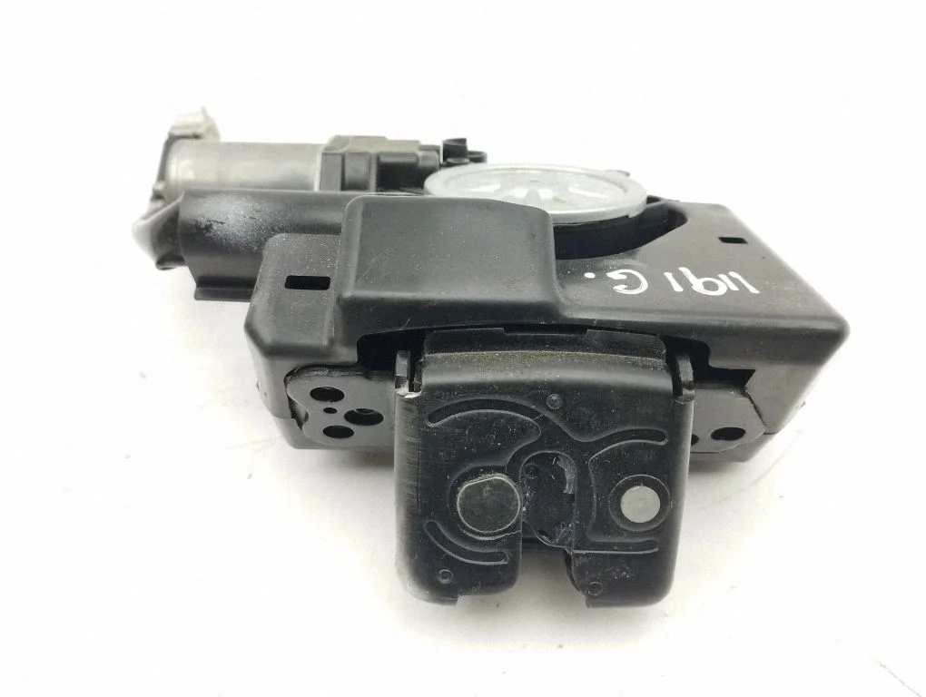 Tailgate/trunk/boot lock/catch/latch 1638000790