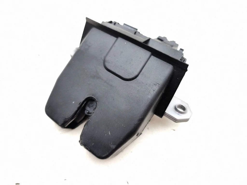 Tailgate/trunk/boot lock/catch/latch