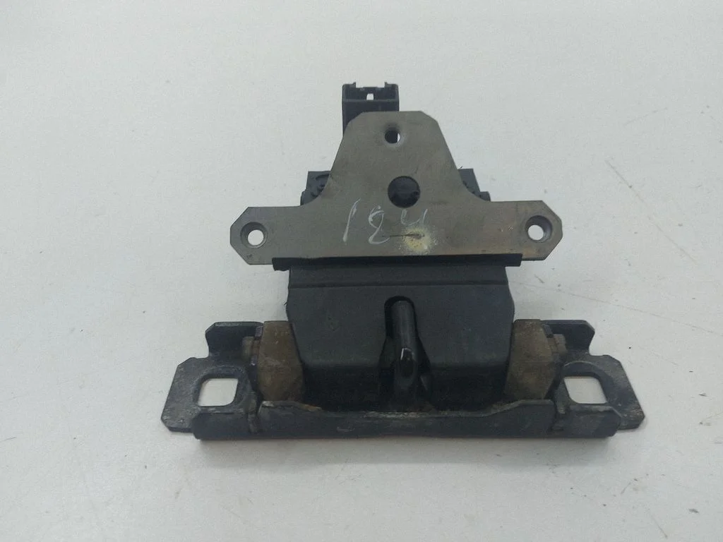 Zamek klapy bagażnika 3M51R404B12