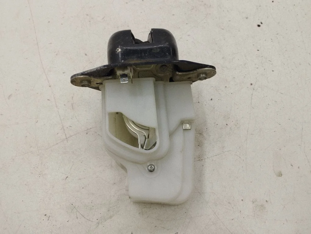 Tailgate/trunk/boot lock/catch/latch EE0065781