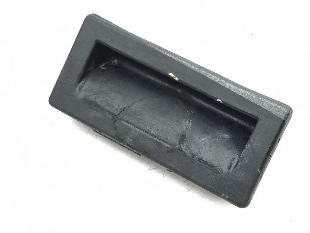 Klamka zewnętrzna klapy bagażnika 3V082756625