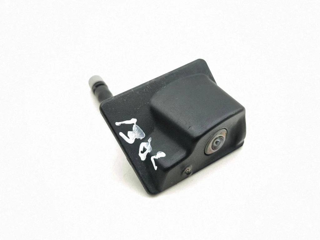 Tagurduskaamera M8A240408Aa