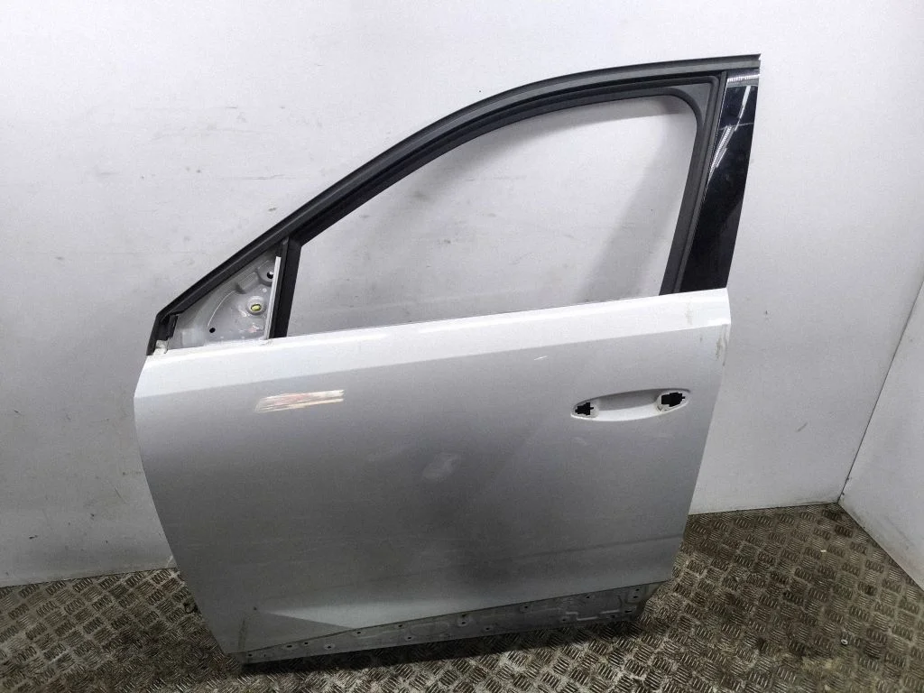 Esiuks – Peugeot 3008 III (2023-)