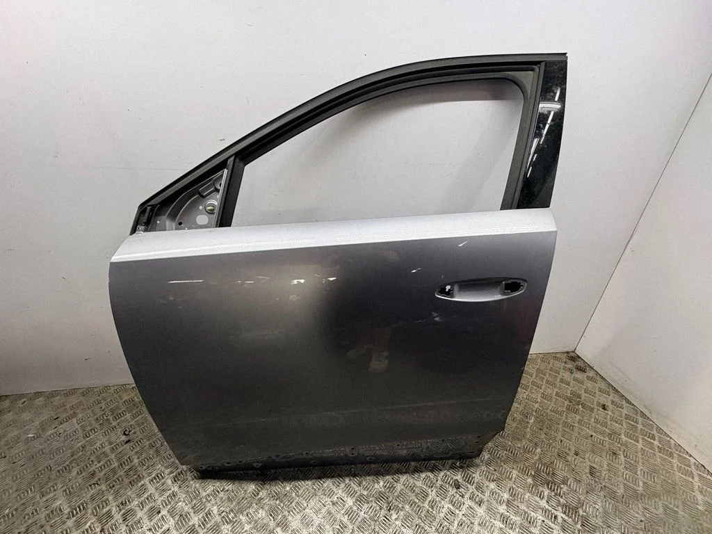 Esiuks – Peugeot 3008 III (2023-)