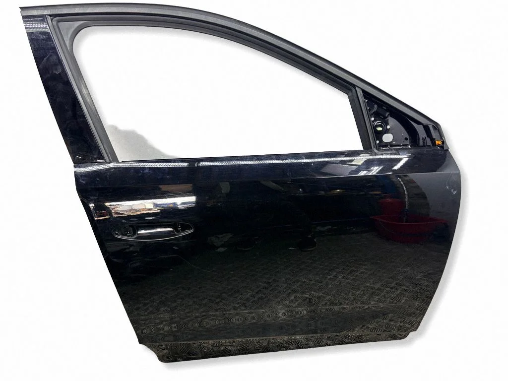 Esiuks – Peugeot 3008 III (2023-)