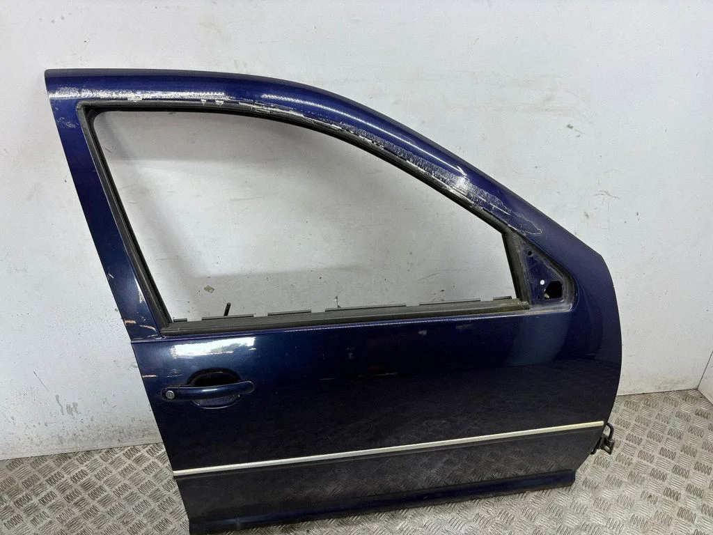 Esiuks – Volkswagen Bora (1998-2005)