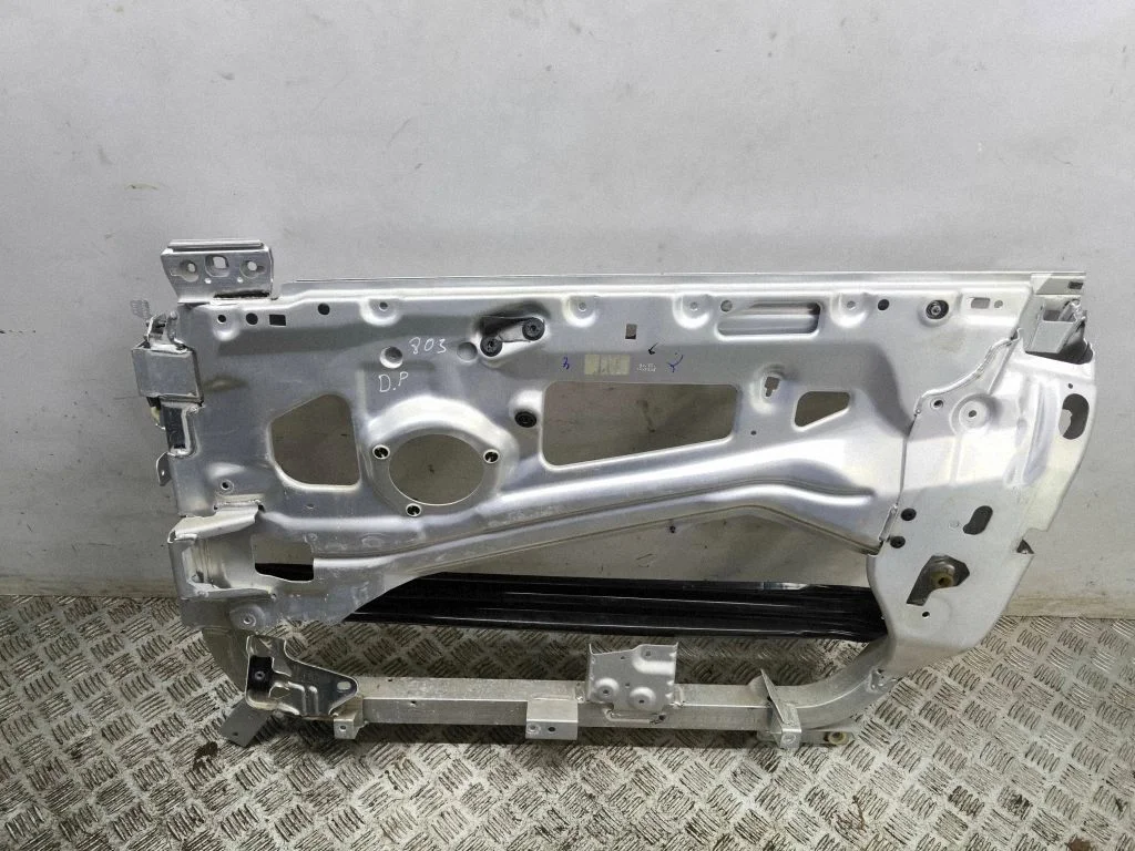 Esiuks 7427330
