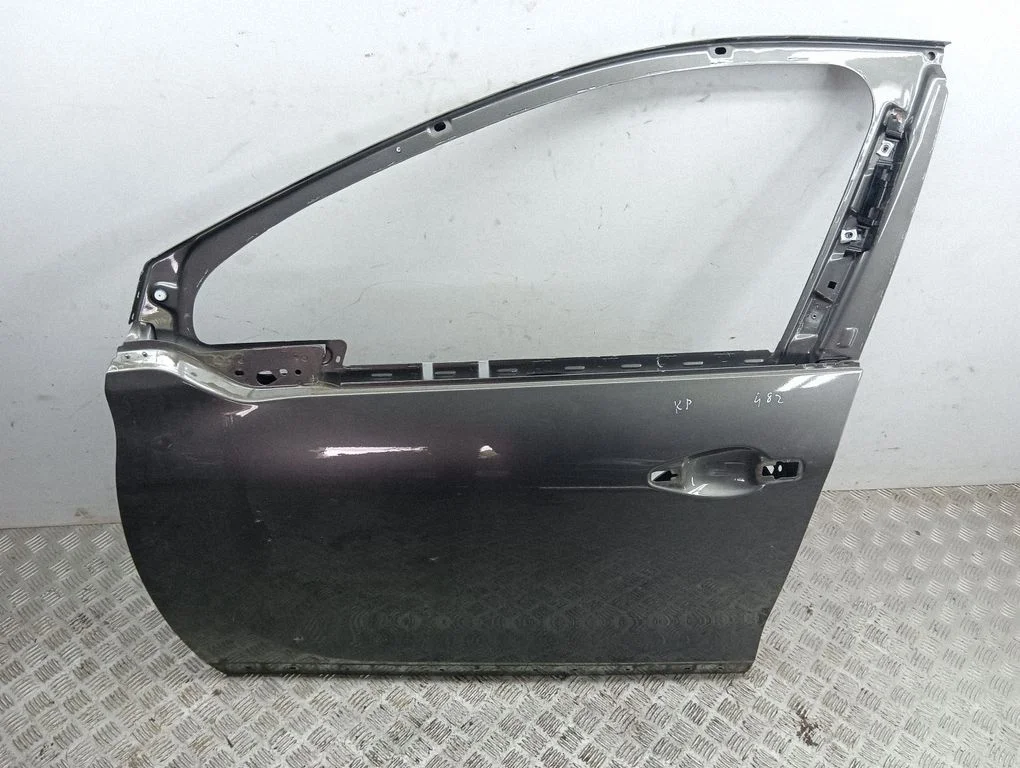 Front door – Peugeot 2008 I (2013-2019)