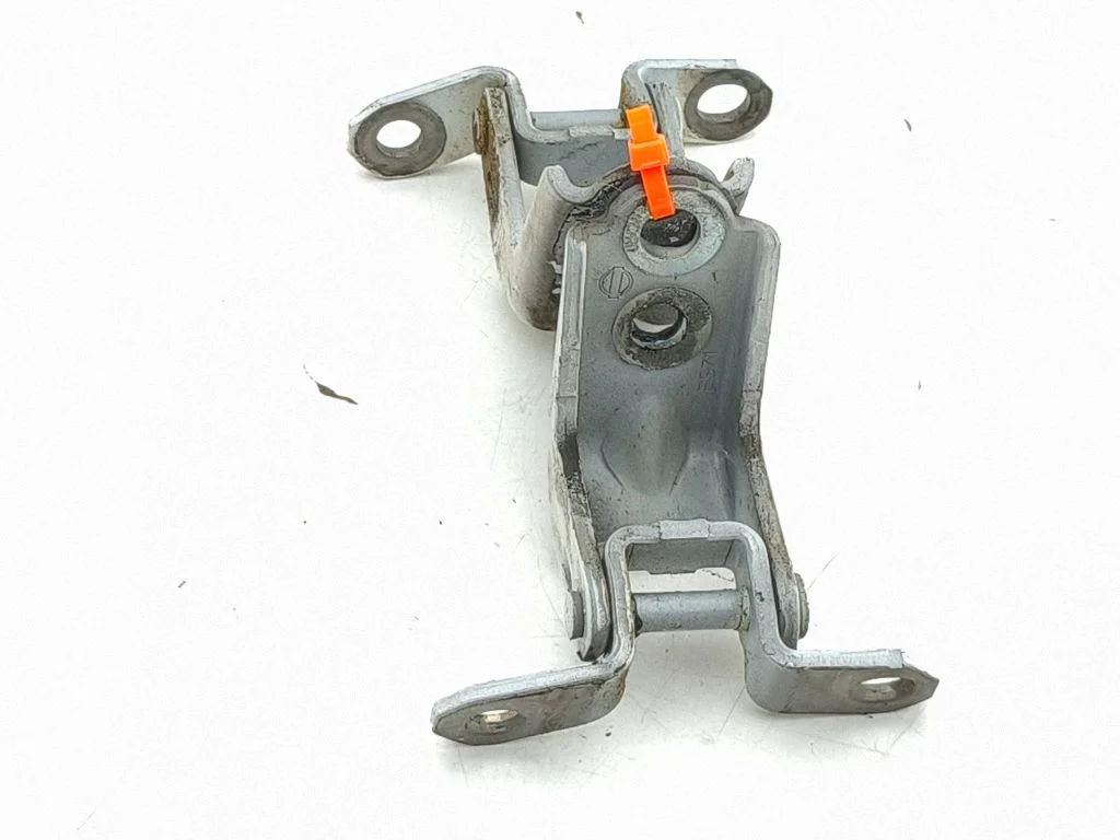 Front door hinges set – Nissan Qashqai J12 (2021-)