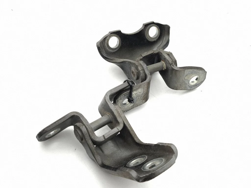 Front door hinges set – Lexus IS III XE30 (2013-2020)