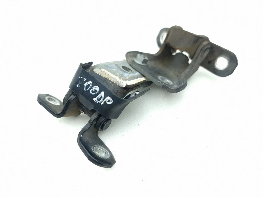 Front door hinges set – Lexus IS 220D-250-350 (2006-2013)