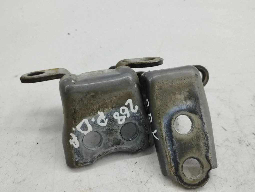 Front door hinges set – right