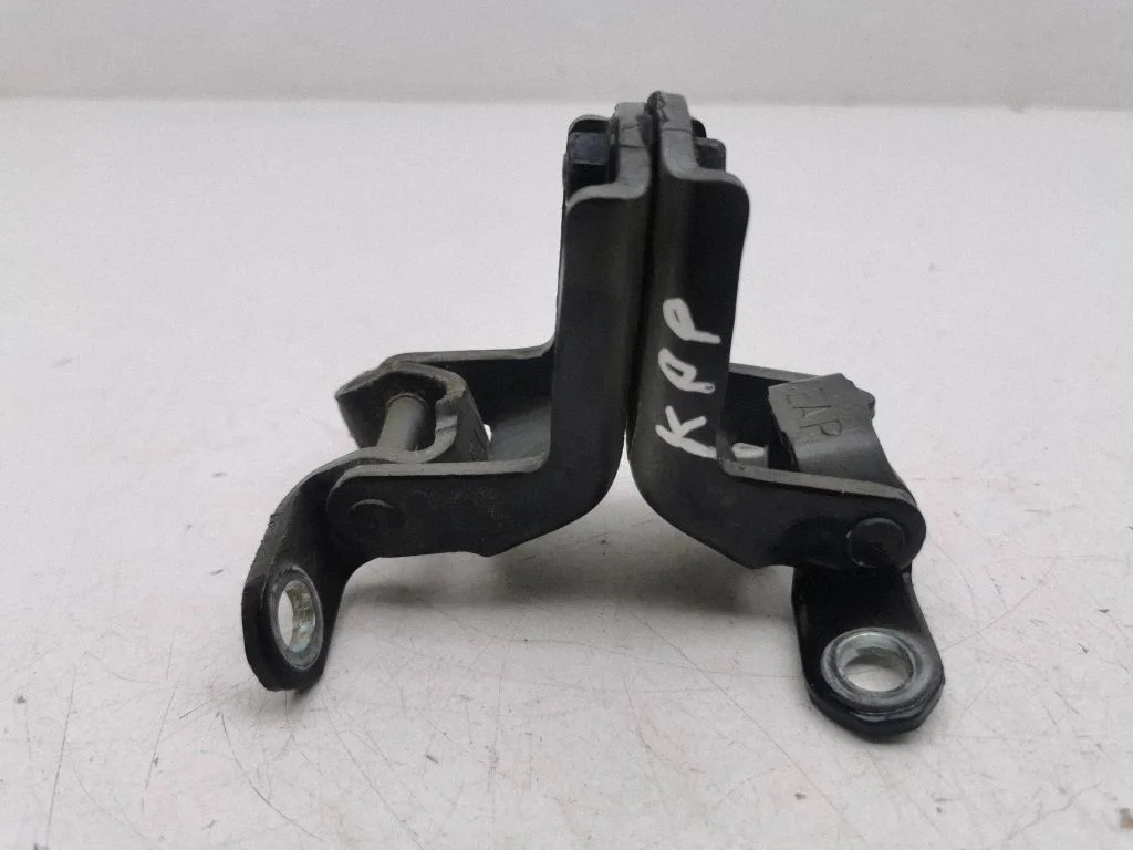 Front door hinges set – Nissan Qashqai (2016-2021)