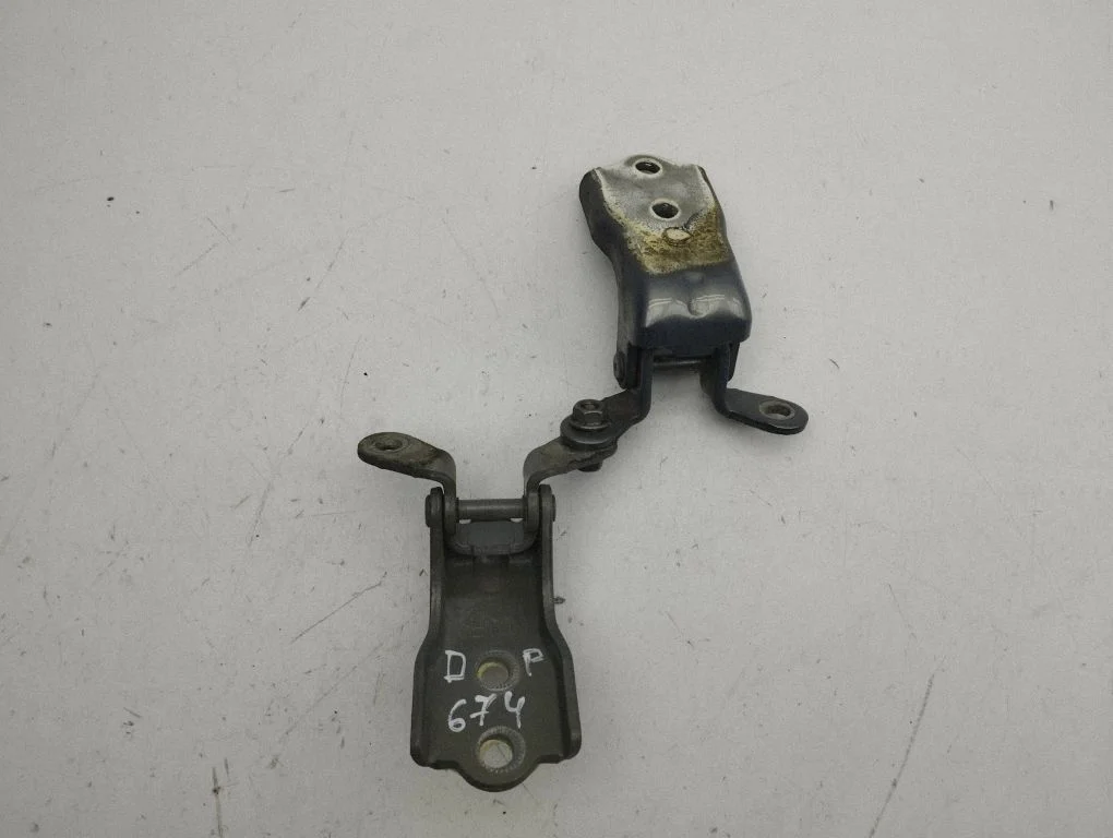 Komplet zawiasów drzwi przednich 11M27