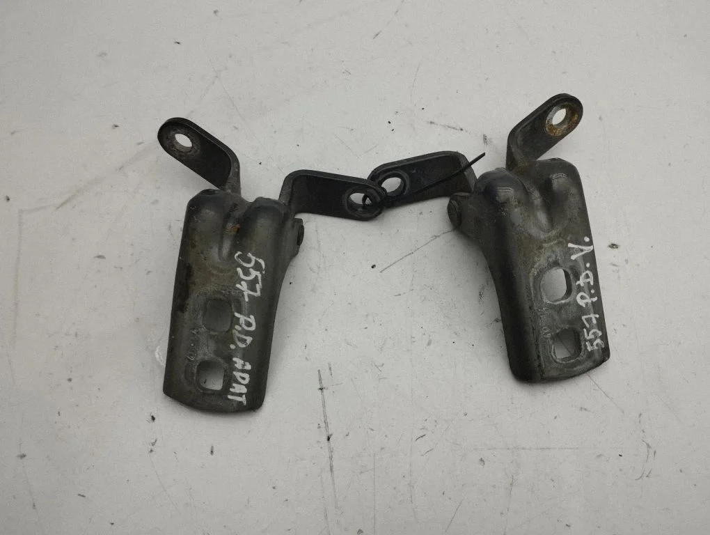 Front door hinges set – right
