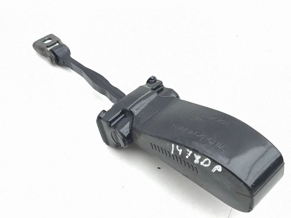 Front door check strap stopper 5LA837203