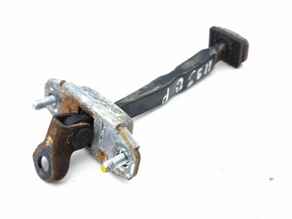 Front door check strap stopper – right