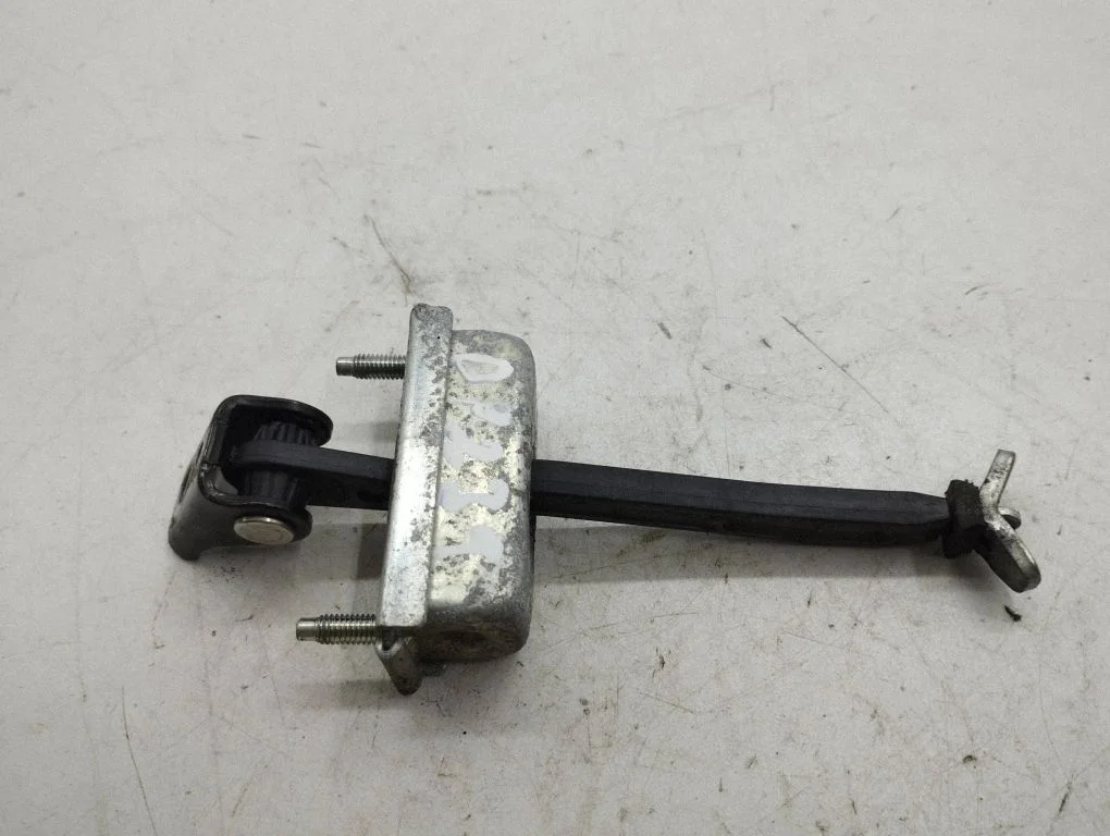 Esiukse avamispiiraja 3M51R23500AJ