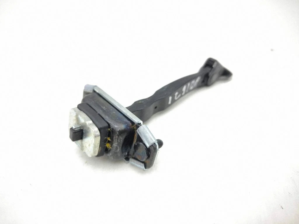 Front door check strap stopper – right