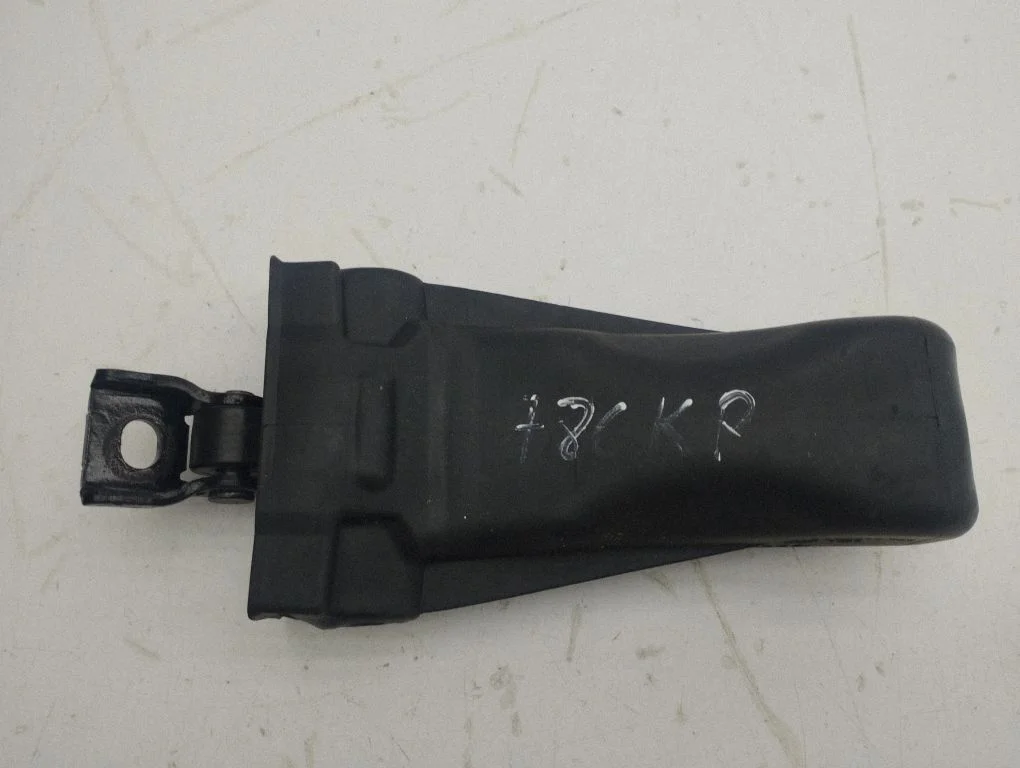 Front door check strap stopper 5FA837267A