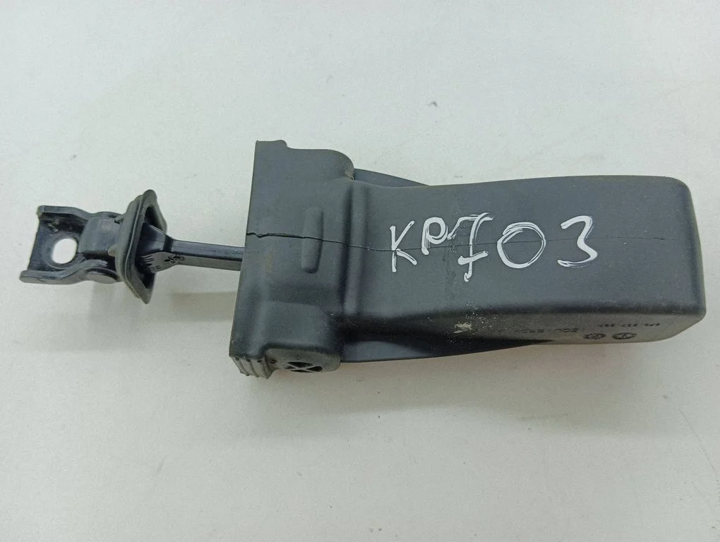 Front door check strap stopper 6F0837267