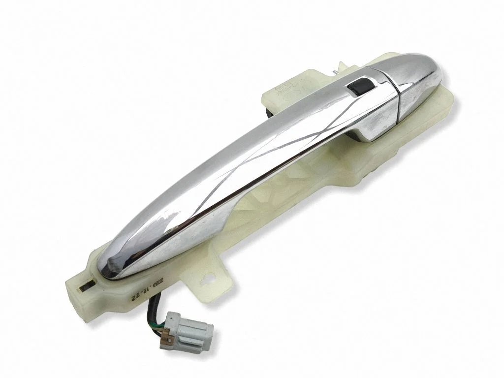 Front door exterior handle – left