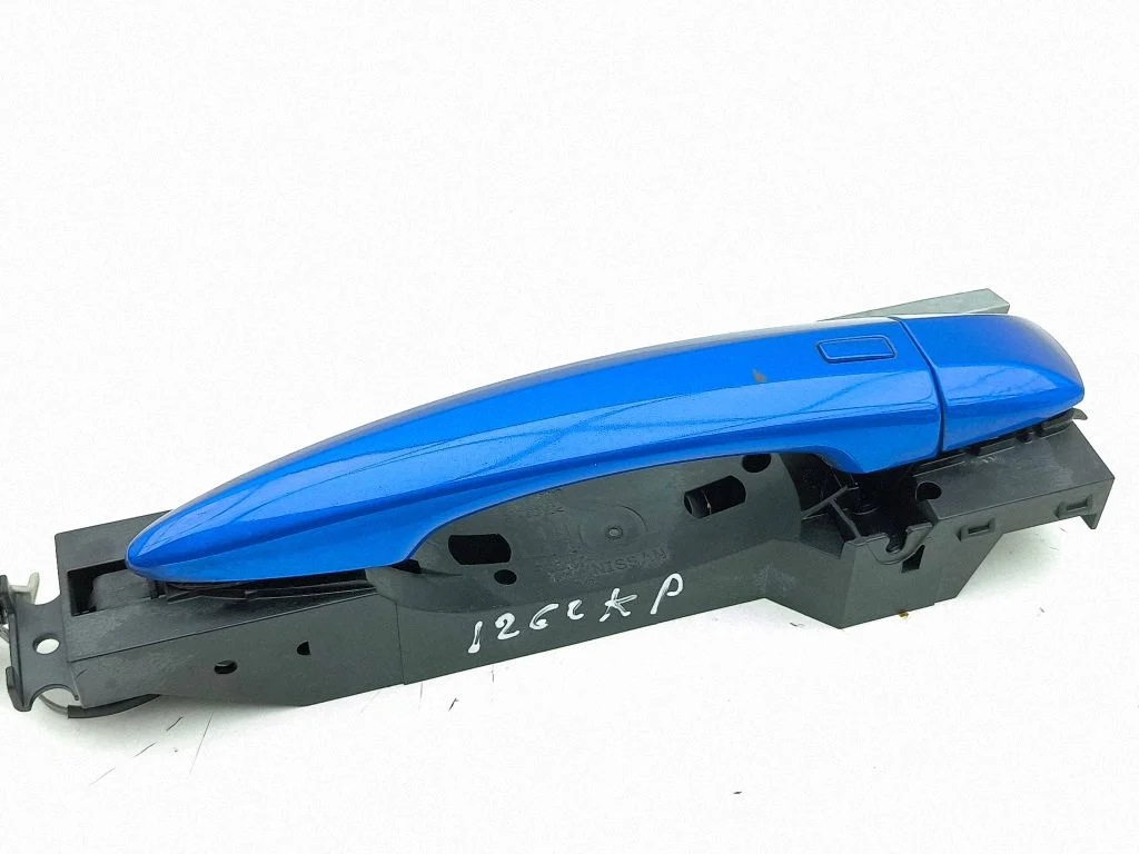 Esiukse välimine käepide 806116UA0A