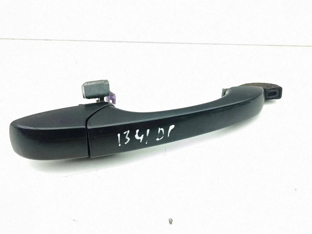 Front door exterior handle – right