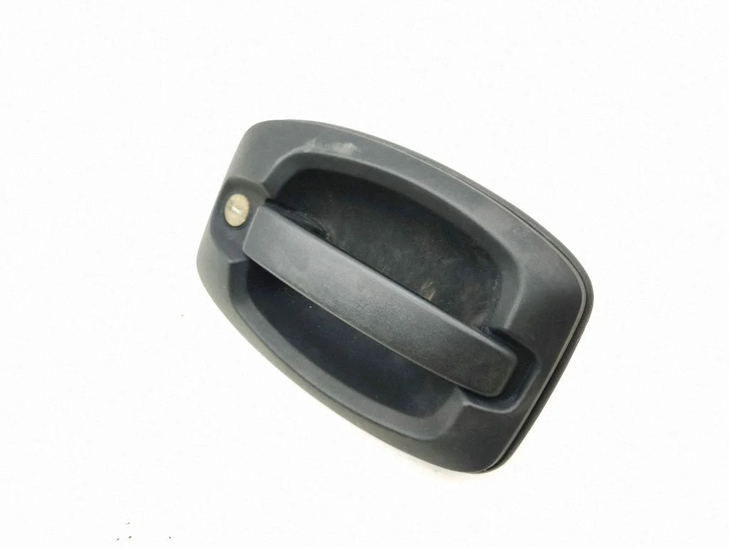 Front door exterior handle NU33009