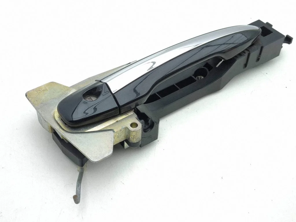 Front door exterior handle – right