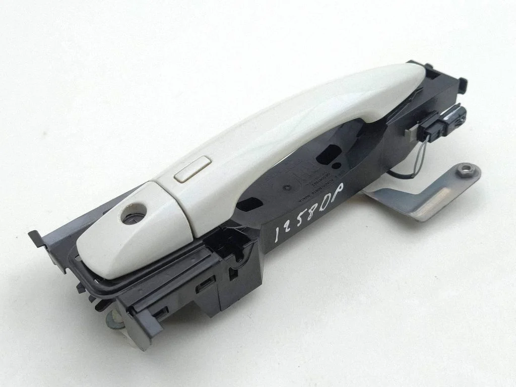 Front door exterior handle 806106UA0A