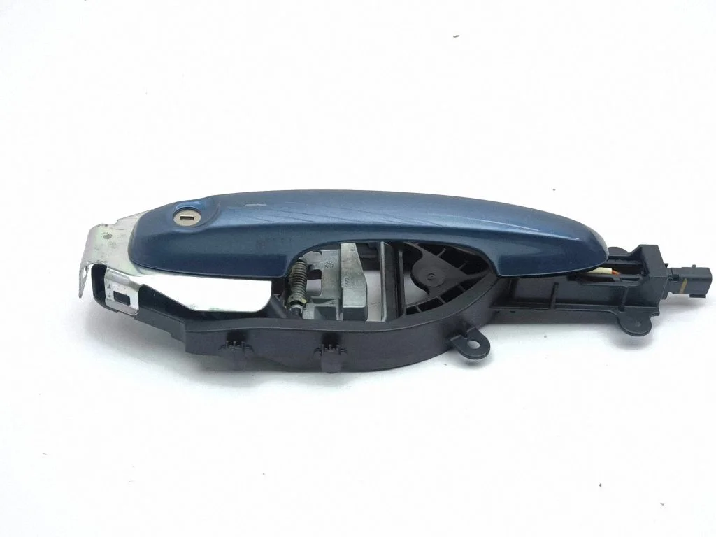 Esiukse välimine käepide LV4BS219A64HK