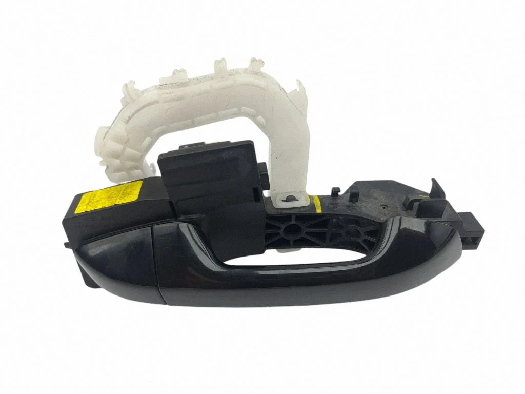 Front door exterior handle – right