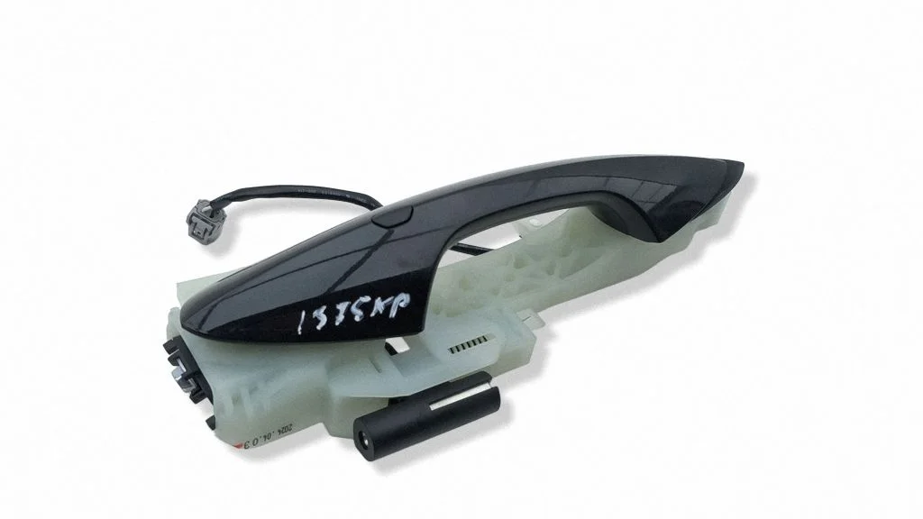 Front door exterior handle – left