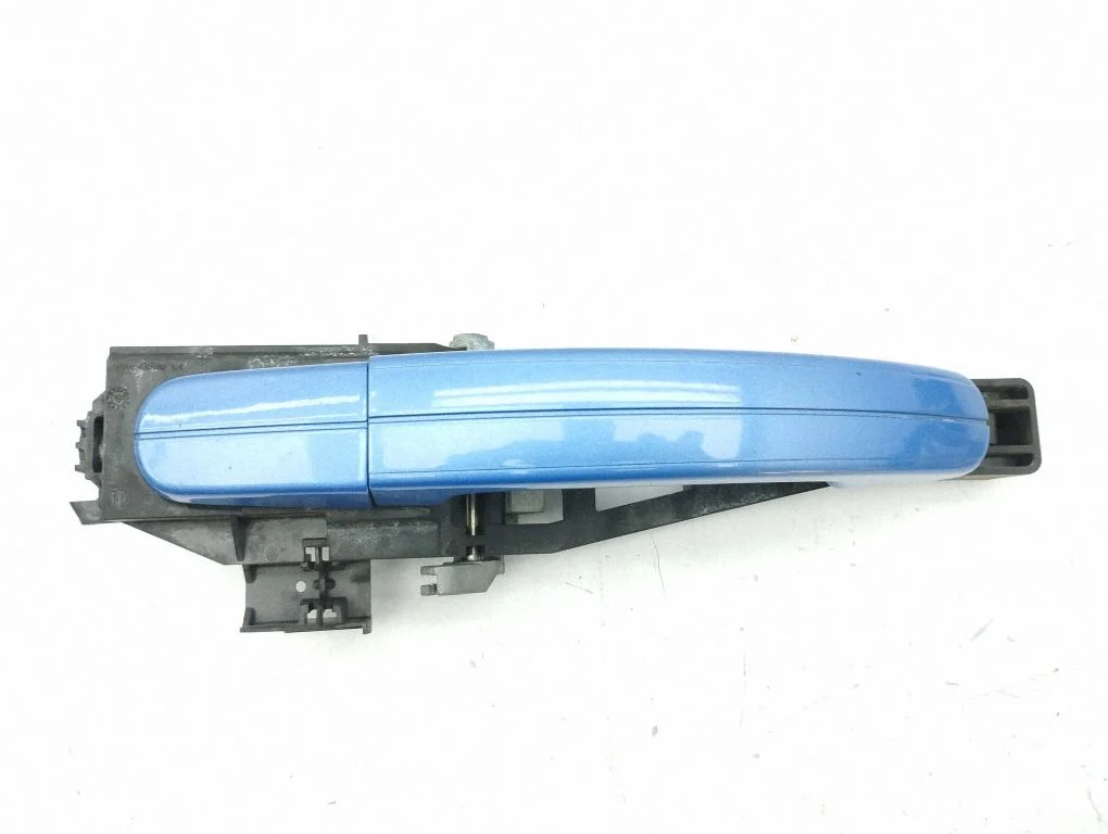 Front door exterior handle 3M51R224A37