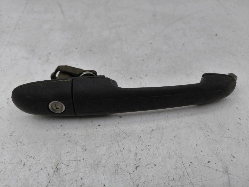 Front door exterior handle – right