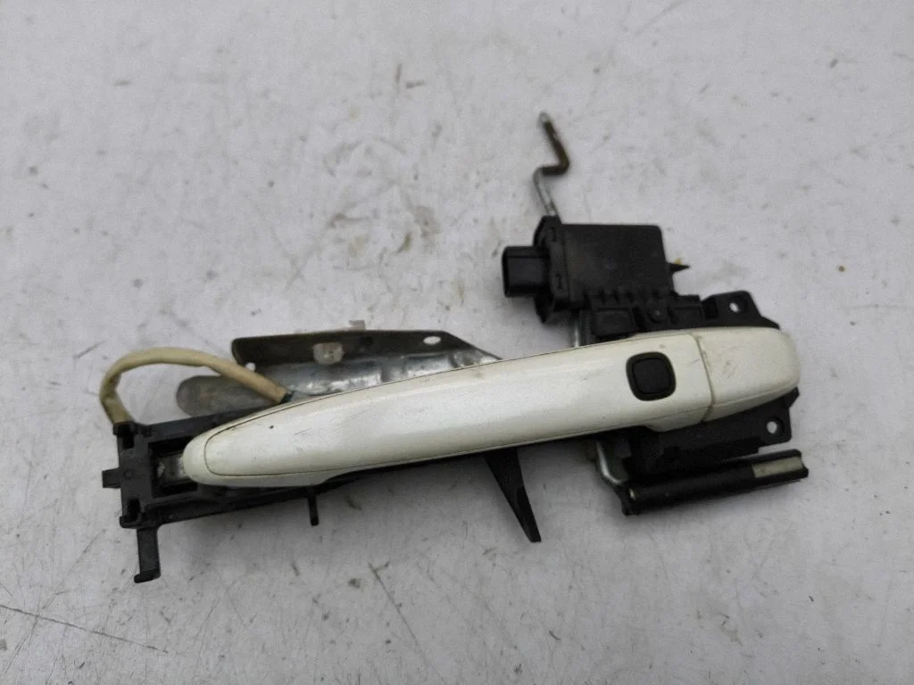 Front door exterior handle 8999130040