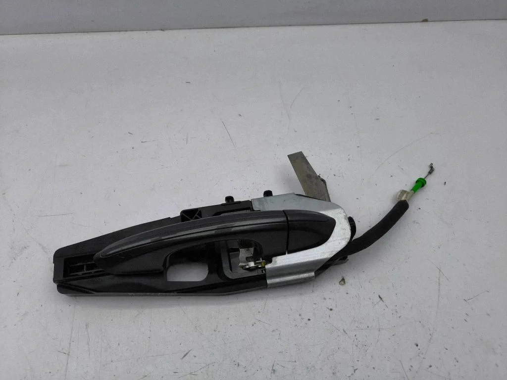 Front door exterior handle ES73F22464DB