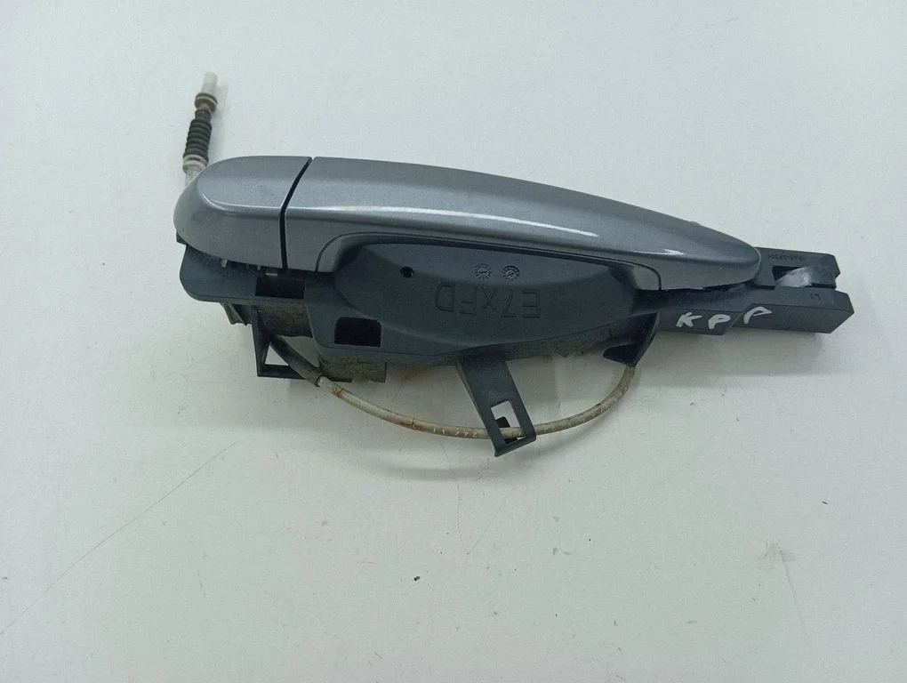 Front door exterior handle – left