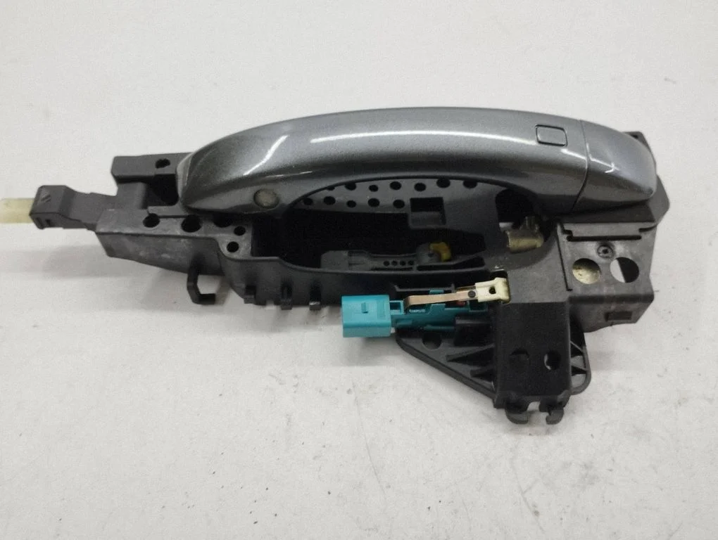 Front door exterior handle 4H0837885