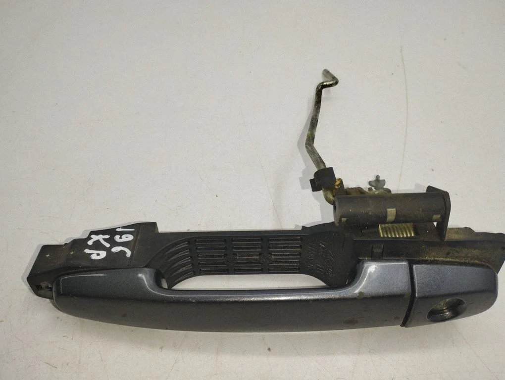 Front door exterior handle – left