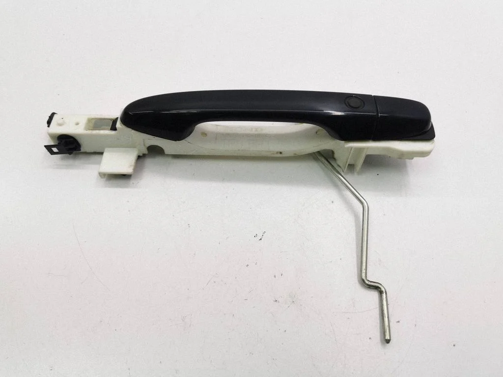 Front door exterior handle – left