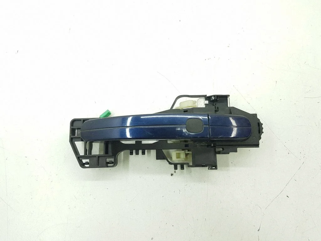 Front door exterior handle AM51U22404
