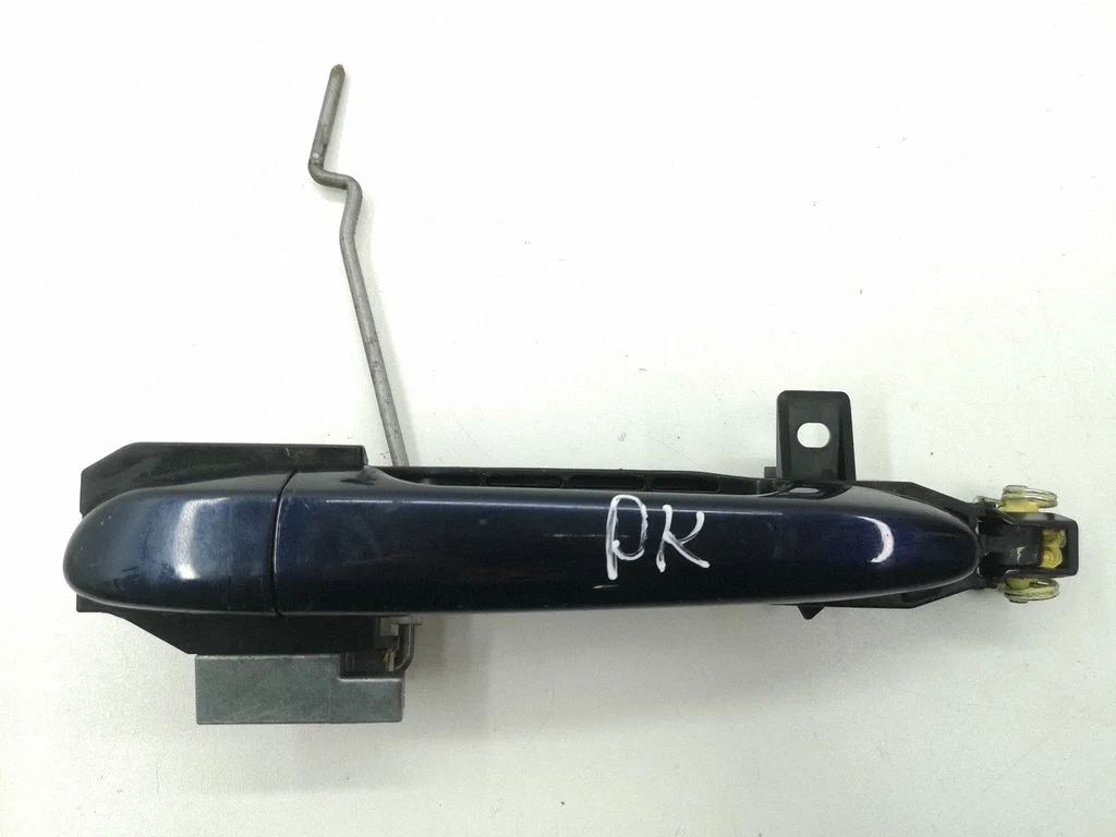 Front door exterior handle – left